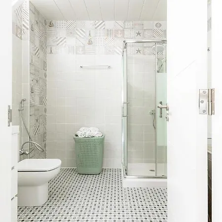 Апартаменти Island Village With Panoramic View *