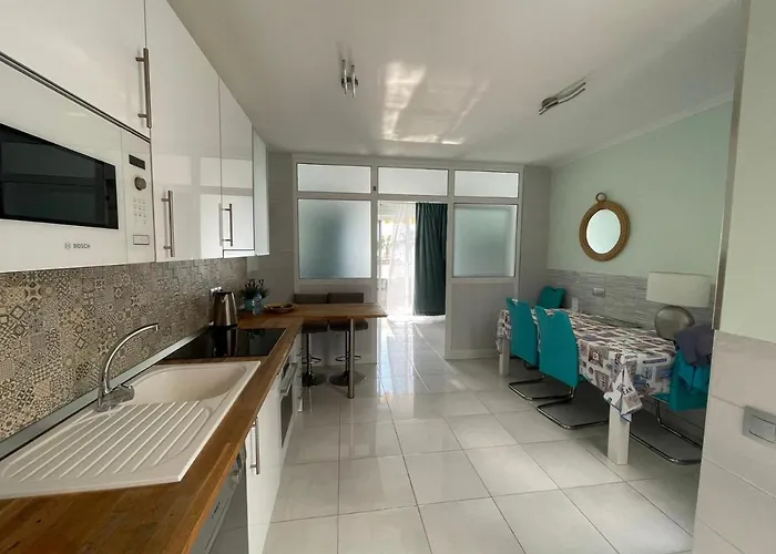 Island Village With Panoramic View Appartamento