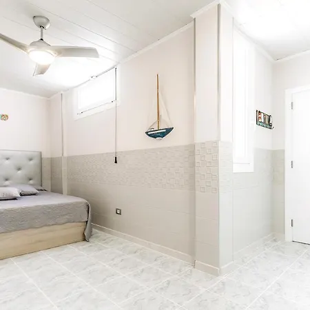 Island Village With Panoramic View Appartement *