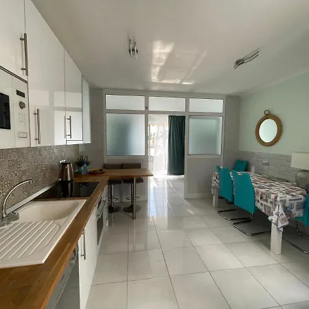 Island Village With Panoramic View Appartement